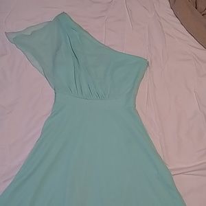 Whitehouse Blackmarket mint one shoulder dress
